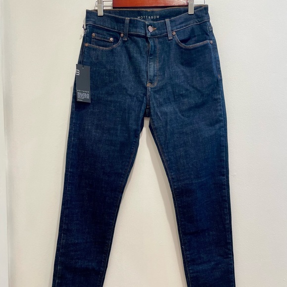 Mott & Bow Men’s Dark Blue Jeans 30x32 NWT - Picture 1 of 2